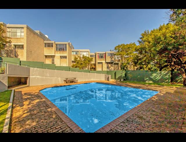 1 BEDROOM APARTMENT FOR SALE IN THE GARDENS